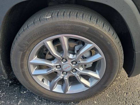 Used 2022 GMC Terrain SLT w/ Infotainment Package II AWD/4WD image 20