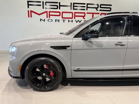 Used 2022 Bentley Bentayga AWD/4WD image 5