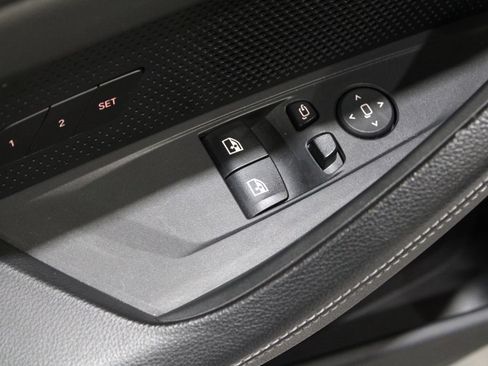 Used 2022 BMW M440i Coupe w/ Premium Package image 23