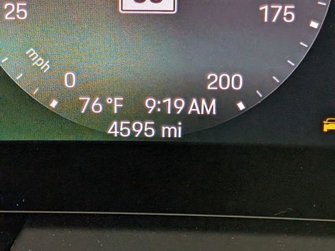 Used 2024 Porsche Macan 4 Electric image 21