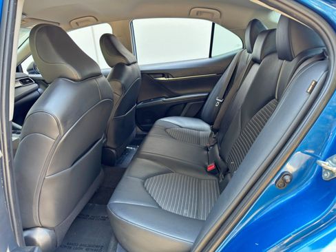 Used 2020 Toyota Camry SE FWD image 34