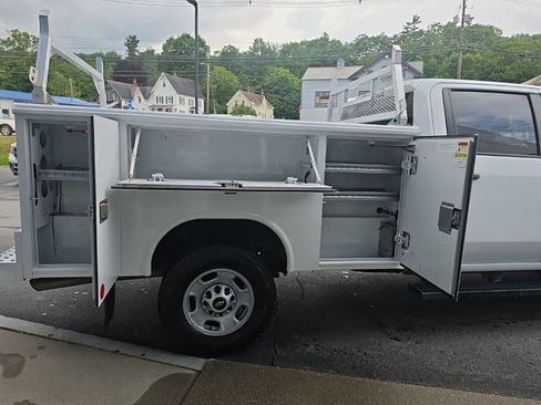 Used 2025 Chevrolet Silverado 2500 W/T w/ WT Convenience Package AWD/4WD image 11