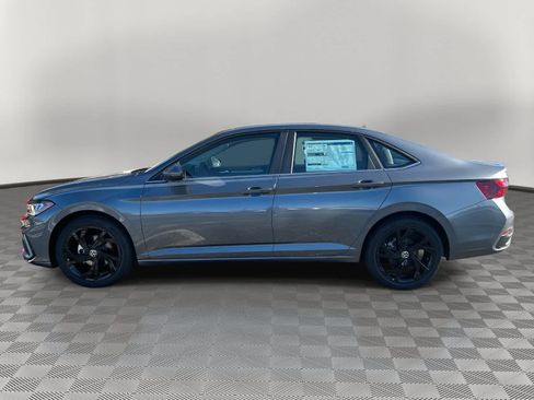 New 2026 Volkswagen Jetta SE image 6