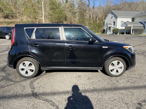 Used 2016 Kia Soul image 5