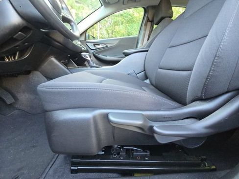 Used 2023 Chevrolet Malibu LS FWD image 17