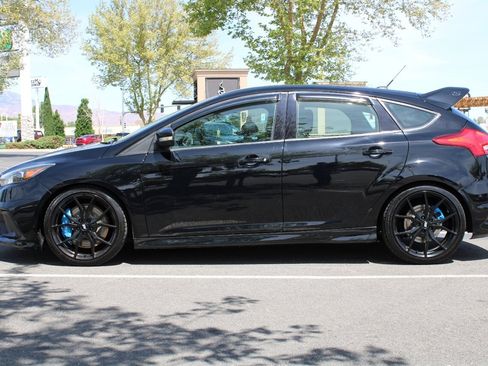 Used 2016 Ford Focus RS AWD/4WD image 11
