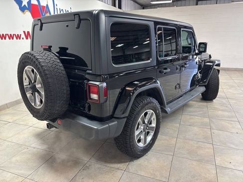 Used 2020 Jeep Wrangler Unlimited Sahara AWD/4WD image 7