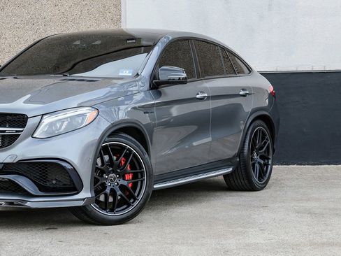 Used 2019 Mercedes-Benz GLE 63 AMG S image 3