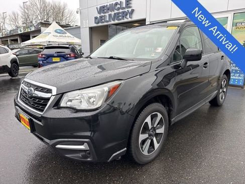 Used 2018 Subaru Forester 2.5i Premium w/ All-Weather Package image 3