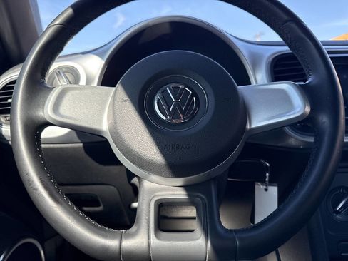 Used 2012 Volkswagen Beetle 2.5 image 40