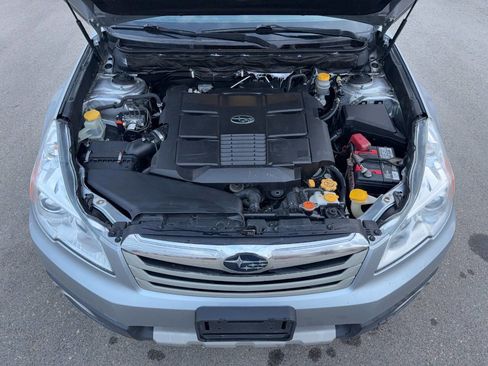 Used 2012 Subaru Outback 3.6R Limited w/ Moonroof Pkg image 29