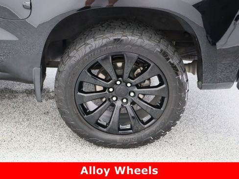 Used 2019 Chevrolet Silverado 1500 High Country w/ Technology Package image 10