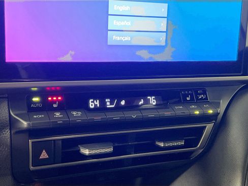 Used 2025 Toyota Camry XSE image 27