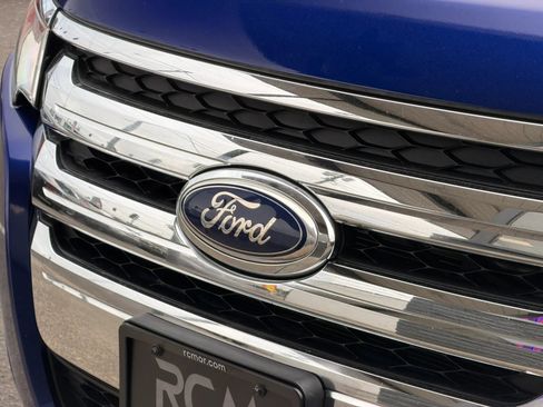 Used 2013 Ford Edge Limited w/ Driver Entry Pkg FWD image 12