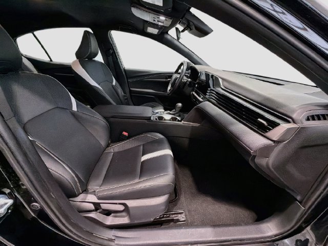 Used 2025 Toyota Camry SE FWD image 23