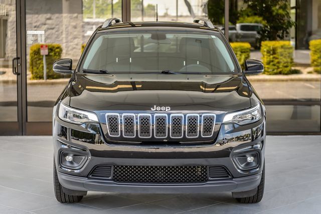Used 2019 Jeep Cherokee Latitude Plus FWD image 5