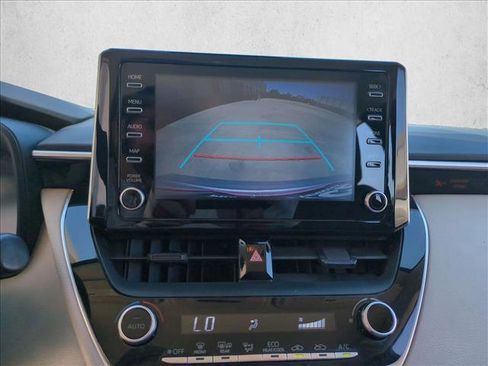 Used 2020 Toyota Corolla LE FWD image 13