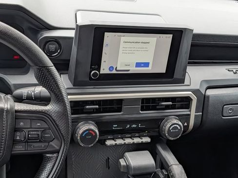 Used 2025 Toyota Tacoma SR AWD/4WD image 15