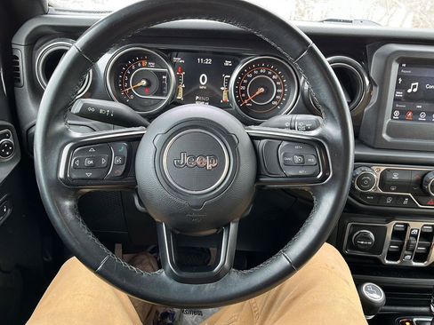 Used 2020 Jeep Wrangler Unlimited Sport image 13
