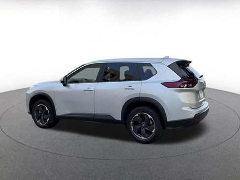 Used 2025 Nissan Rogue SV FWD image 8