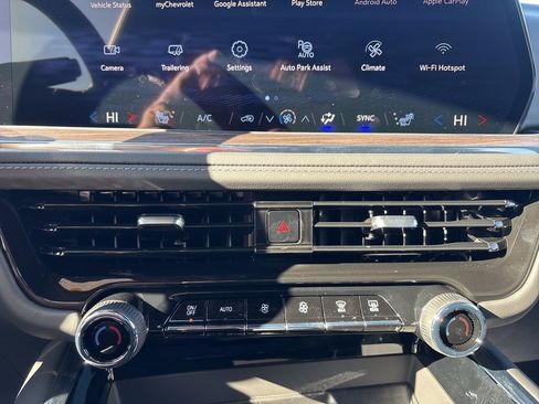 New 2026 Chevrolet Suburban Z71 w/ Comfort Package image 23