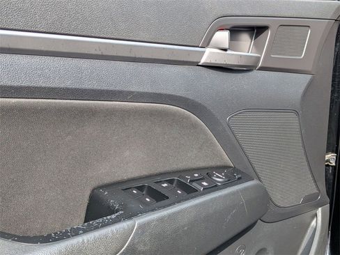 Used 2019 Hyundai Elantra SEL w/ Cargo Package image 15