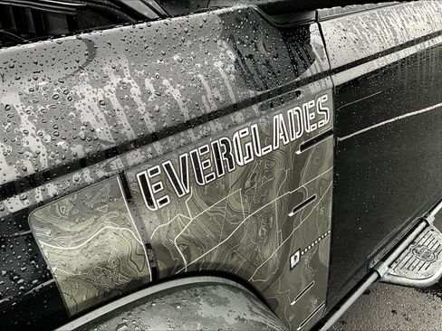 Used 2024 Ford Bronco Everglades AWD/4WD image 31