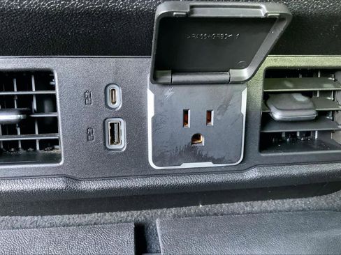 Used 2022 Chevrolet Silverado 1500 RST image 33