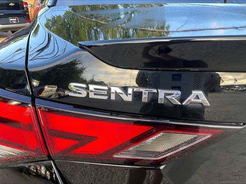 Used 2024 Nissan Sentra SR w/ SR Premium Package FWD image 31