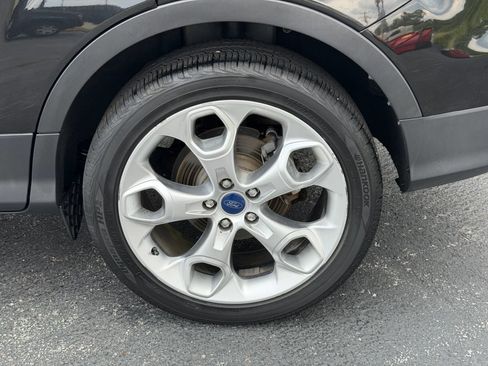 Used 2015 Ford Escape Titanium w/ Equipment Group 301A AWD/4WD image 32