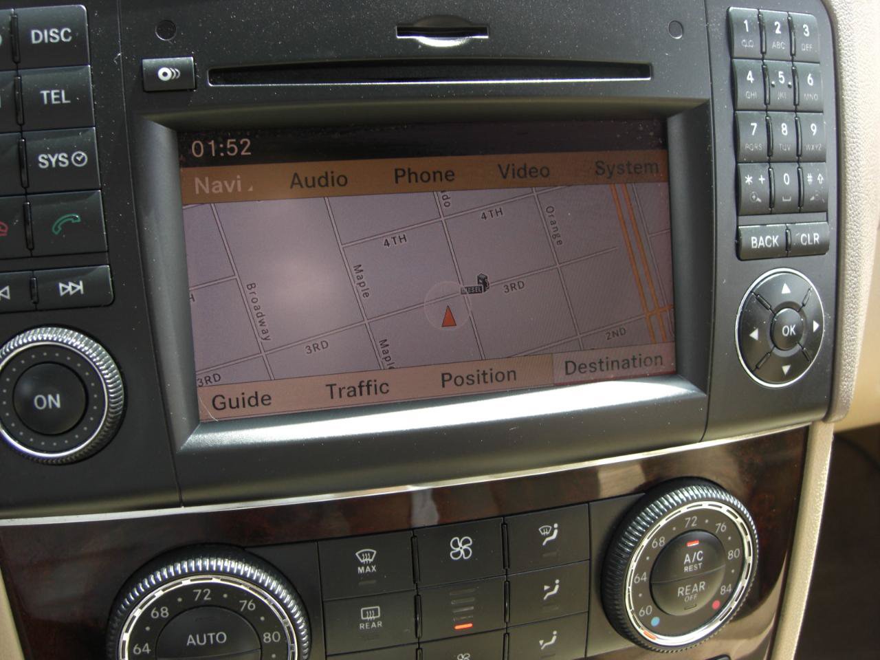 Used 2011 Mercedes-Benz ML 350 2WD image 23