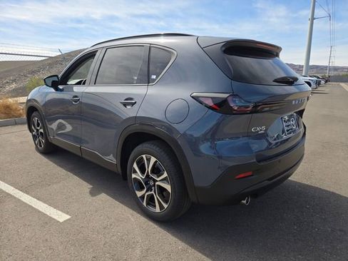New 2026 MAZDA CX-5 Preferred image 3
