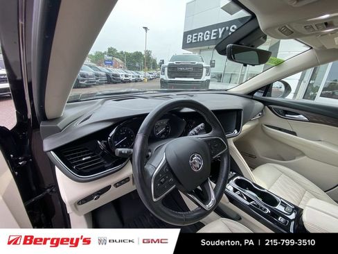 Certified 2021 Buick Envision Avenir w/ Technology Package II AWD/4WD image 12