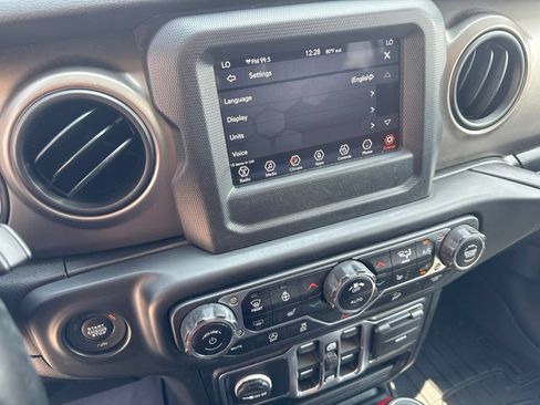 Used 2020 Jeep Wrangler Unlimited Sport S AWD/4WD image 32