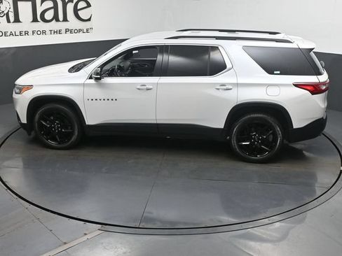 Used 2020 Chevrolet Traverse LT FWD image 45