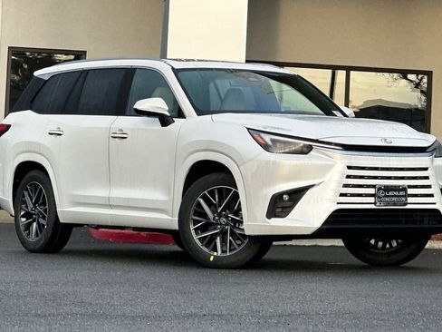 New 2026 Lexus TX 350 AWD image 2