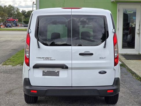 Used 2019 Ford Transit Connect XLT image 7