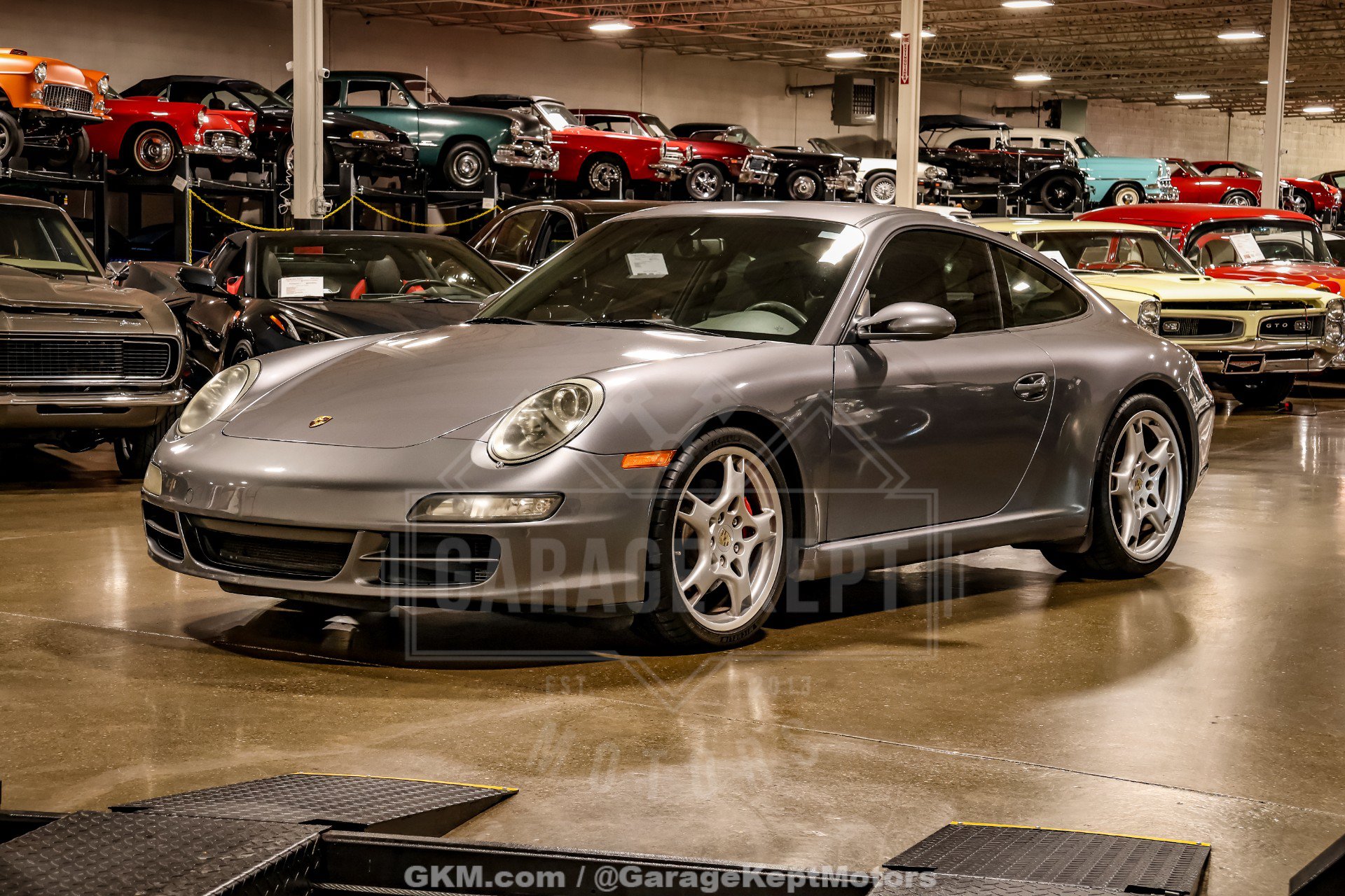 Used 2005 Porsche 911 Carrera S RWD image 3