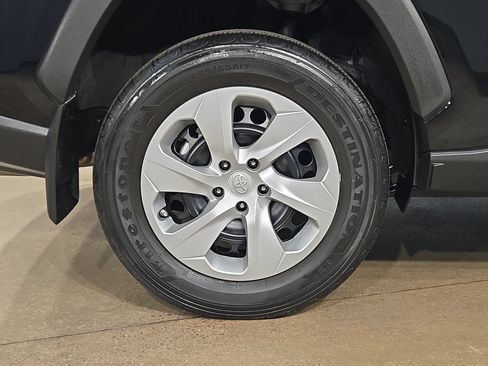 Certified 2024 Toyota RAV4 LE FWD image 17