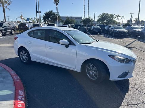 Used 2014 MAZDA MAZDA3 i Sport FWD image 28
