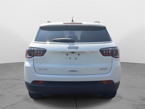 New 2025 Jeep Compass Latitude image 4
