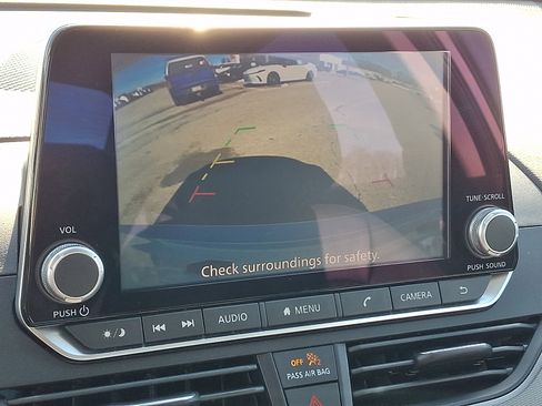 Used 2024 Nissan Altima 2.5 SR image 17