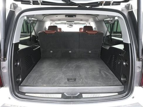 Used 2019 Chevrolet Suburban Premier w/ Premier Plus Edition AWD/4WD image 50