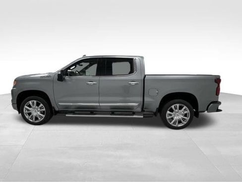 New 2026 Chevrolet Silverado 1500 High Country w/ High Country Premium Package AWD/4WD image 4