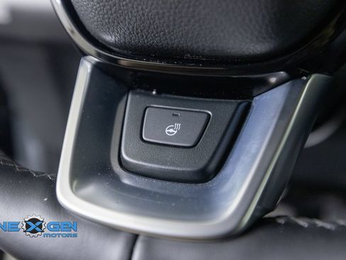 Used 2025 Honda Pilot Elite image 17
