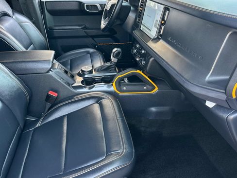 Used 2024 Ford Bronco Badlands AWD/4WD image 15