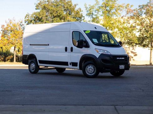 Used 2023 RAM ProMaster 2500 image 1