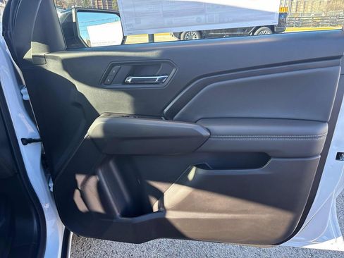 New 2026 GMC Canyon Elevation w/ Convenience Package image 36