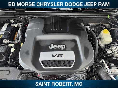 Used 2014 Jeep Wrangler Unlimited Rubicon AWD/4WD image 13