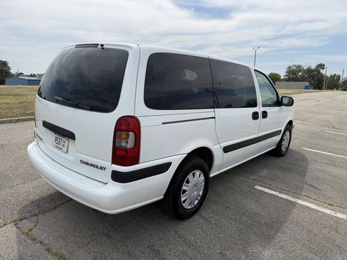 Used 2004 Chevrolet Venture Extended FWD image 5